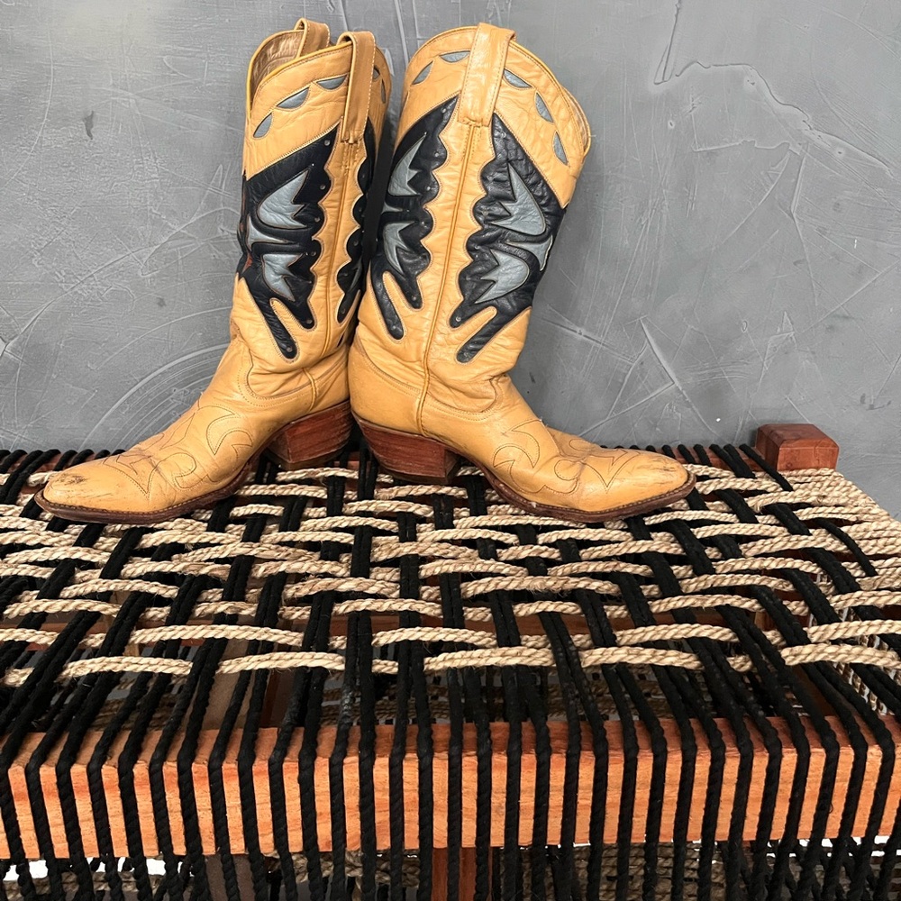 Attitude Hand Made Butterfly Cream Western Cowboy Boots